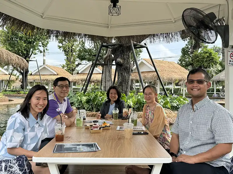 The identity of Prof. Dr. Nond Rojvachiranonda, or Dr. Nond, as a medical teacher. Teacher at the Postgraduate Level