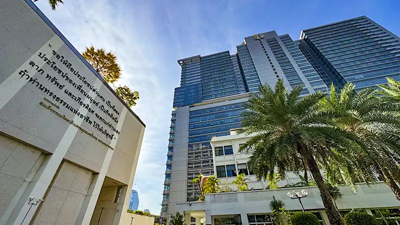 The identity of Prof. Dr. Nond Rojvachiranonda, or Dr. Nond, as a medical teacher. Teacher at the Undergraduate Level